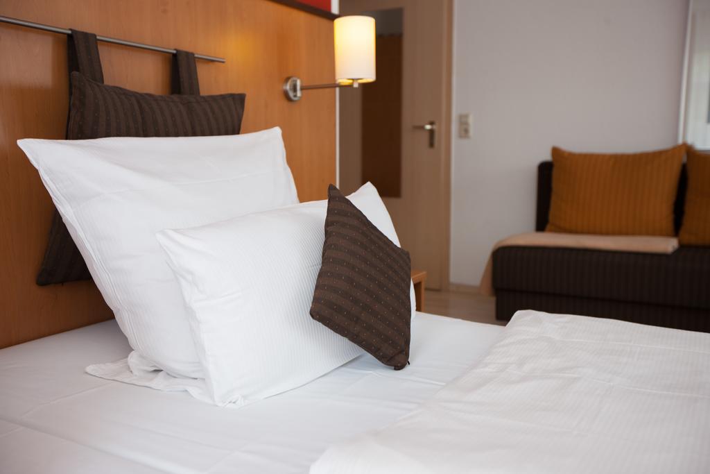 Centro Hotel U-No1, Trademark Collection By Wyndham Grossbettlingen Екстер'єр фото