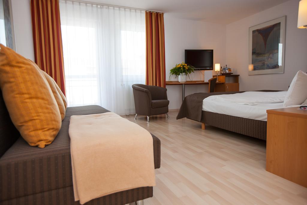 Centro Hotel U-No1, Trademark Collection By Wyndham Grossbettlingen Екстер'єр фото