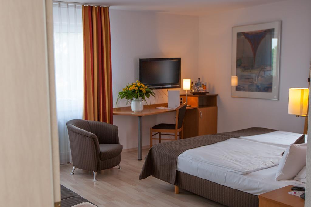 Centro Hotel U-No1, Trademark Collection By Wyndham Grossbettlingen Екстер'єр фото