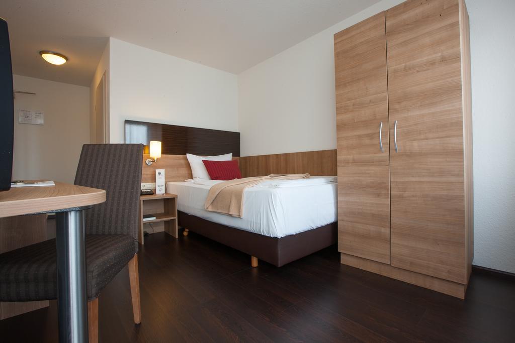 Centro Hotel U-No1, Trademark Collection By Wyndham Grossbettlingen Екстер'єр фото